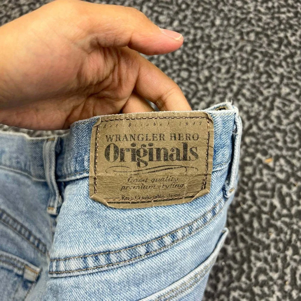 Wrangler Hero Originals Jeans Shorts Men 32 Blue Denim Light Wash Pockets